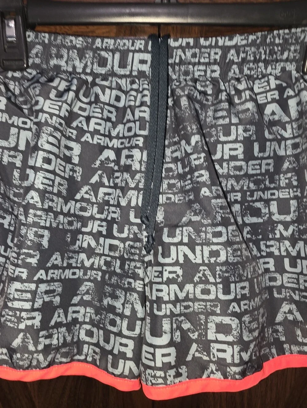 Women's Athletic UNDER ARMOUR Logo Shorts ~~ Size Medium